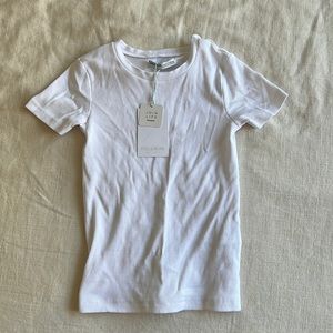 Plain white T shirt